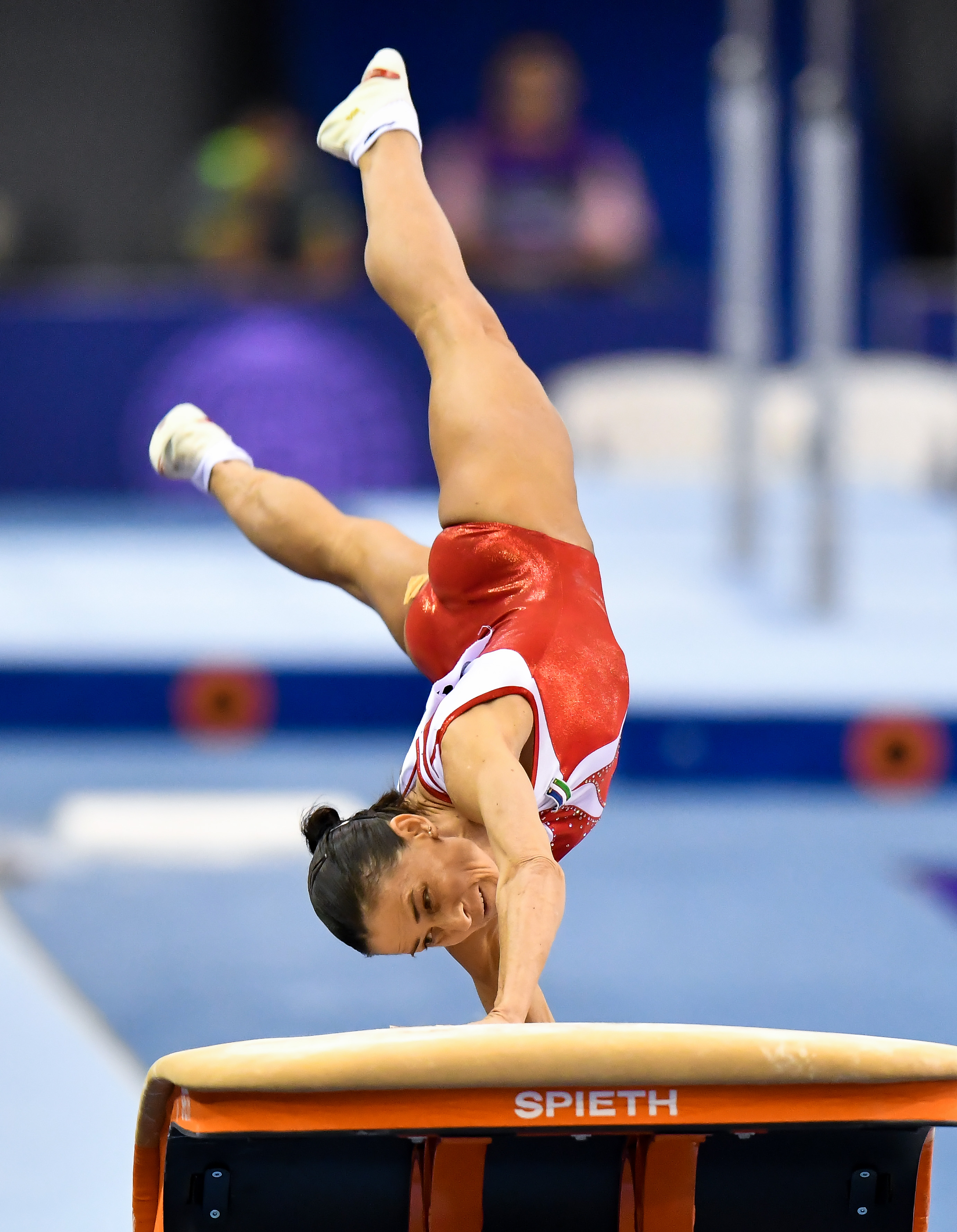 包含体操球员突破自我,表现堪称完美的词条 包含体操球员突破自我,表现堪称完美的词条