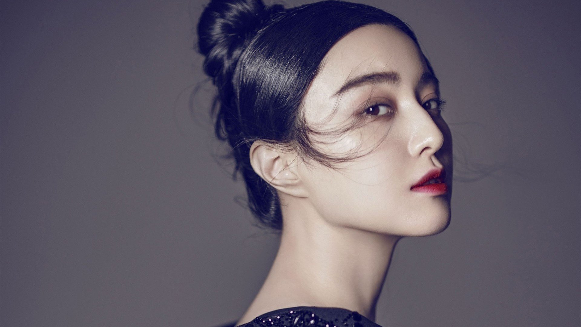 红色公牛碾压而过，独角兽马克西的华丽独舞